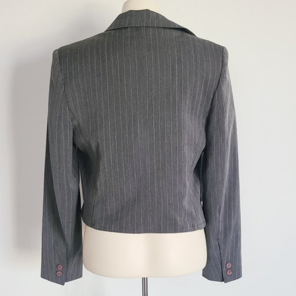 Refashioned Vintage Cropped Pinstripe Blazer (S/M) - Picture 4 of 5